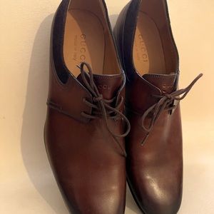 Very gently used stunning Gucci men’s dressy shoes.